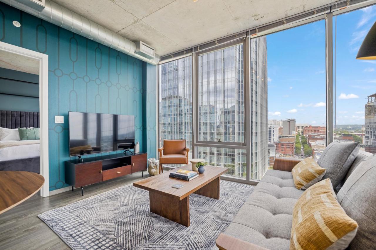 Placemakr Premier Sobro Nashville Luaran gambar A staged living room at 1001 Burnet