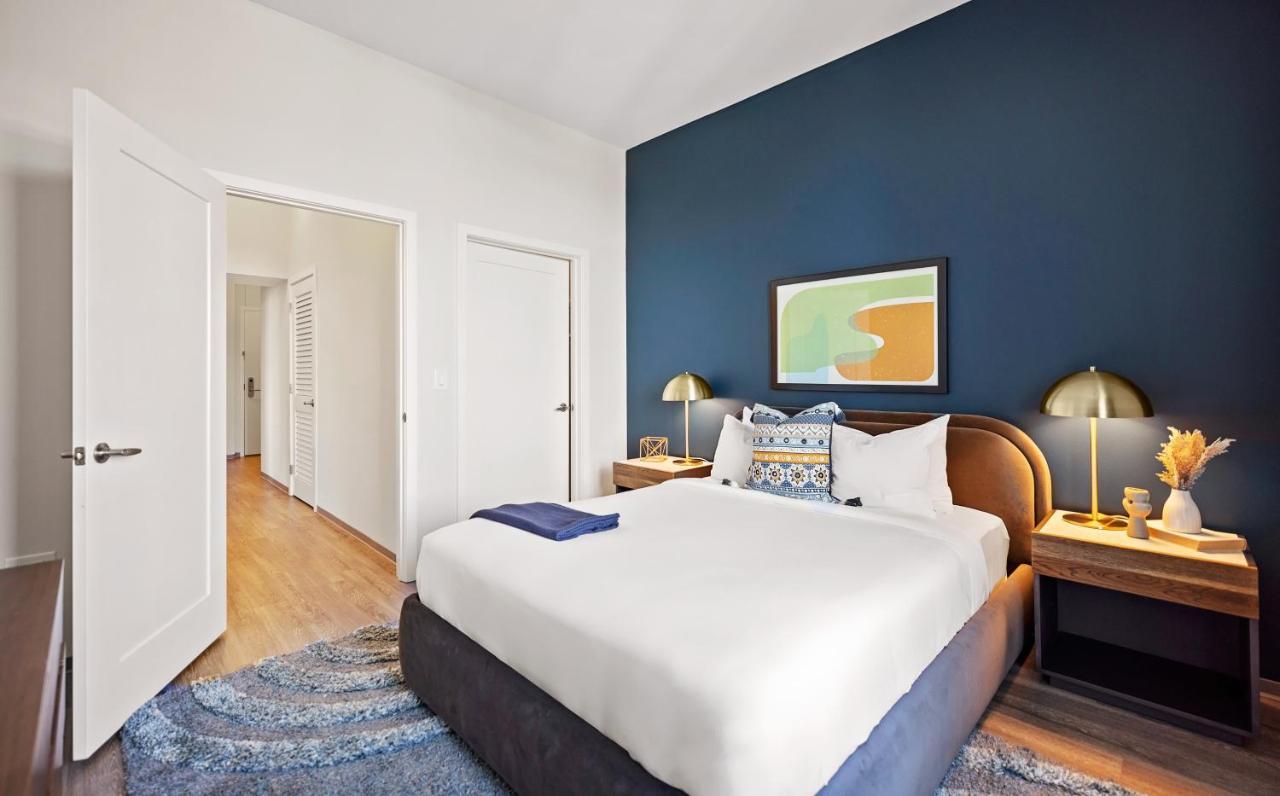 Placemakr Premier Sobro Nashville Luaran gambar A bedroom at the Hotel