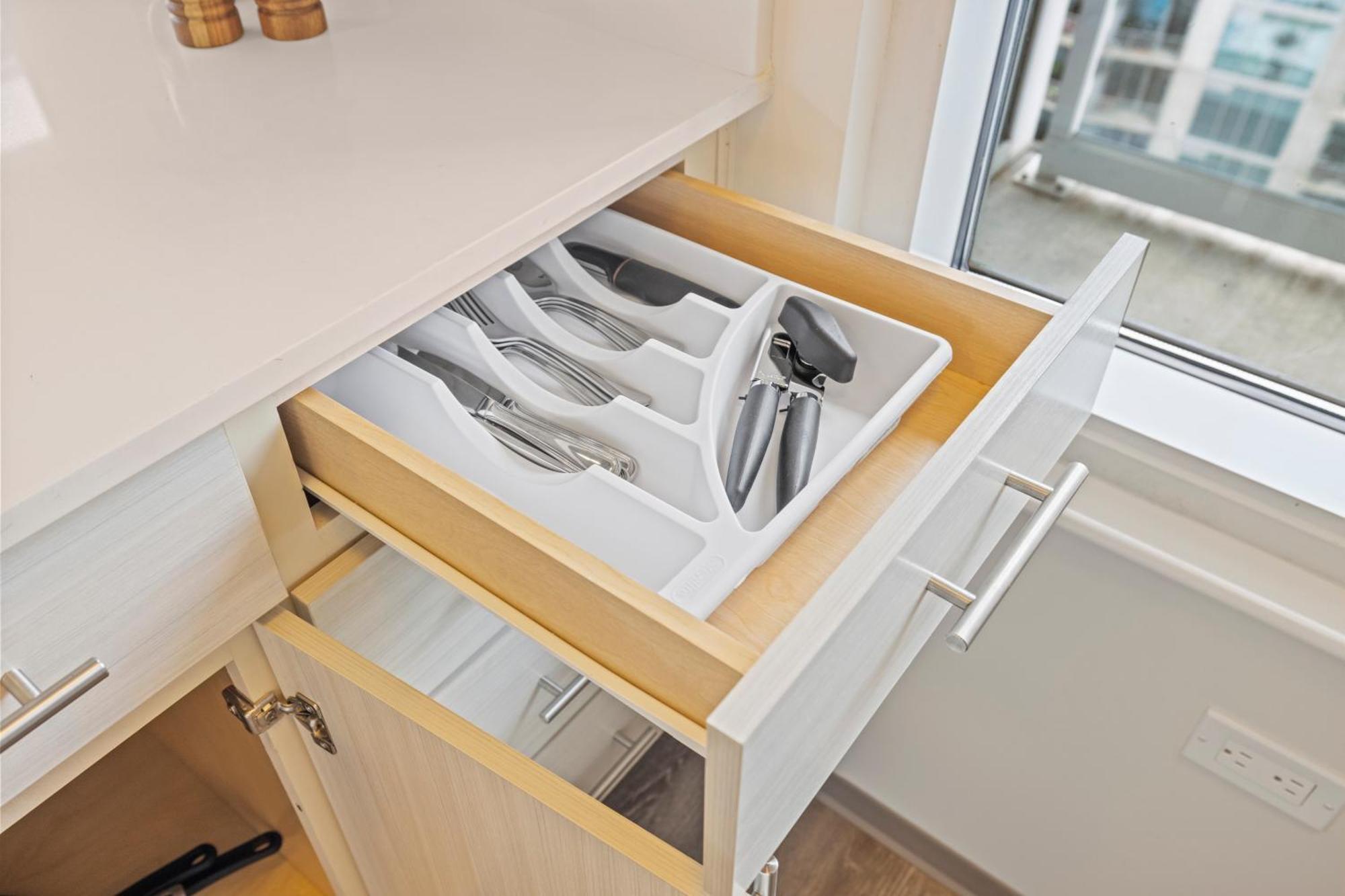 Placemakr Premier Sobro Nashville Luaran gambar A cutlery drawer
